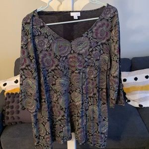 JJILL 3/4 sleeve v neck top black with purple and blue and green floral design
